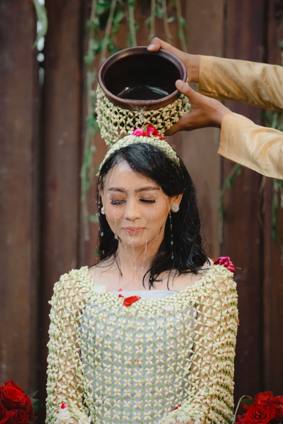 インドネシア16世紀の王族女性の胸飾り | nate-hospital.com