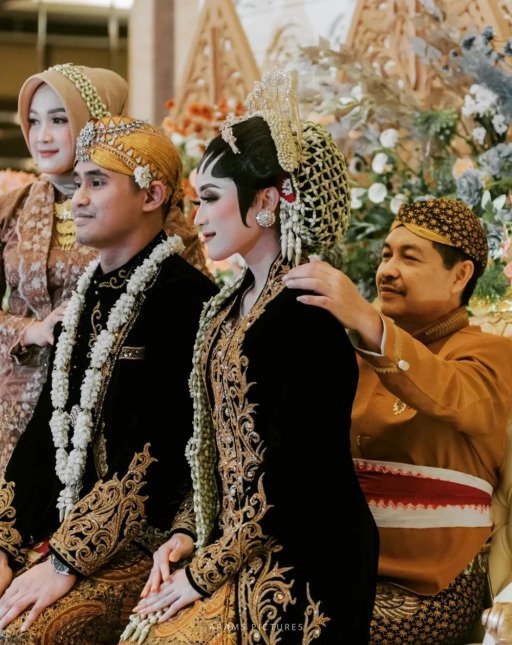 【インドネシア文化の紹介】ジャワの伝統的な結婚儀式 アジアンhrジャーナル